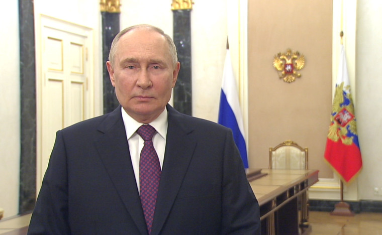 Президент Российской Федерации  В.В.Путин.
