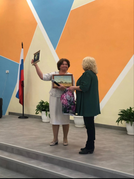 Подарок школьному музею от семьи Ю.Н.Волкова.